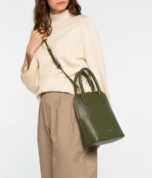 variant:: feuille-- mala dwell feuille