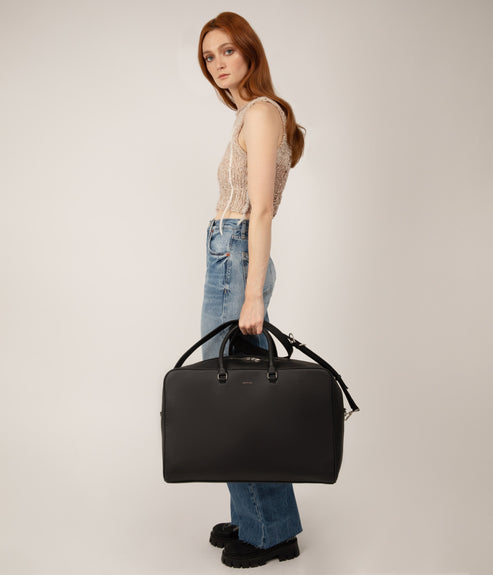 variant:: noir -- cast purity noir