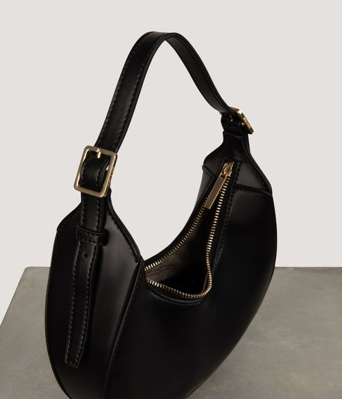 variant:: noir -- giulia sm uppeal noir