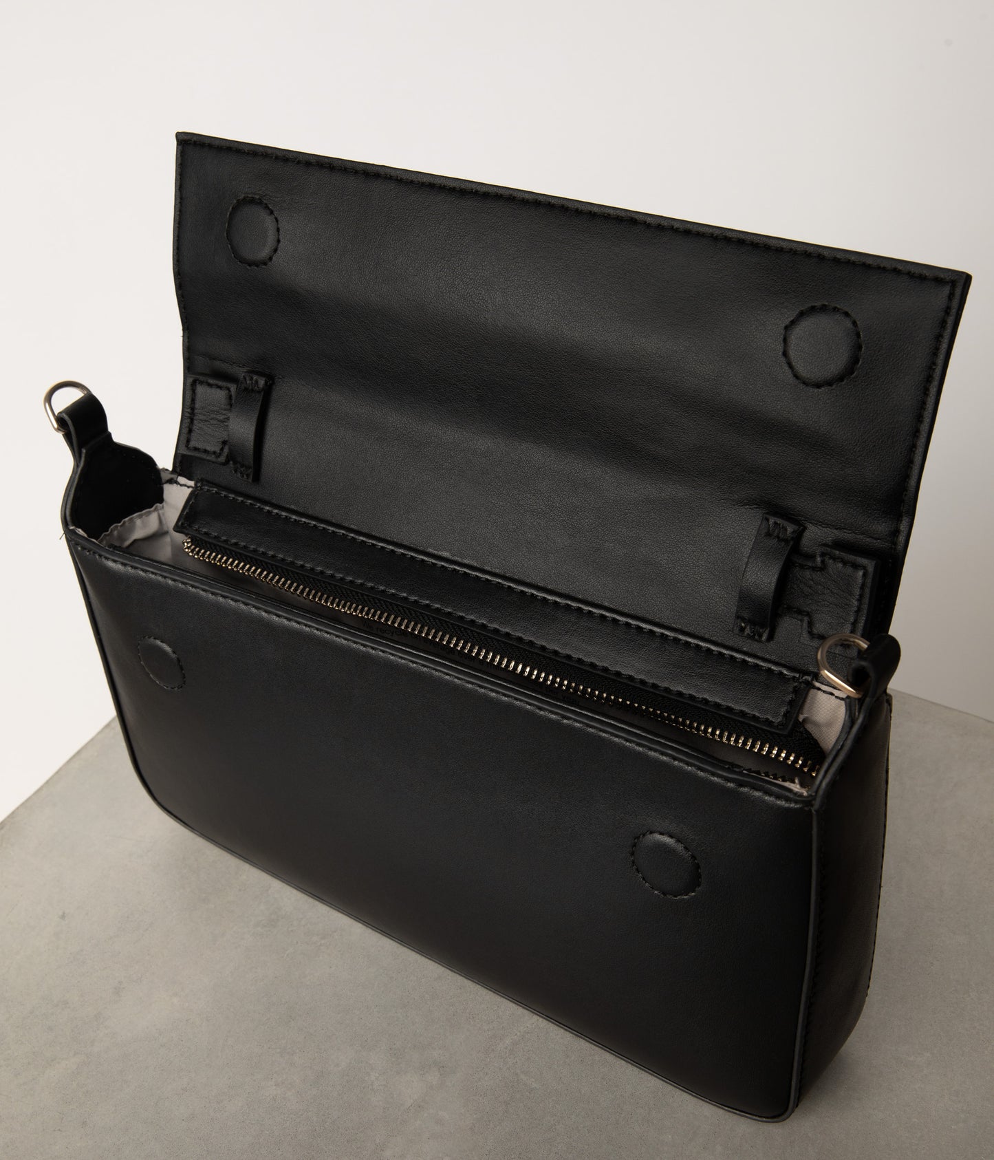 variant:: noir -- monet uppeal noir