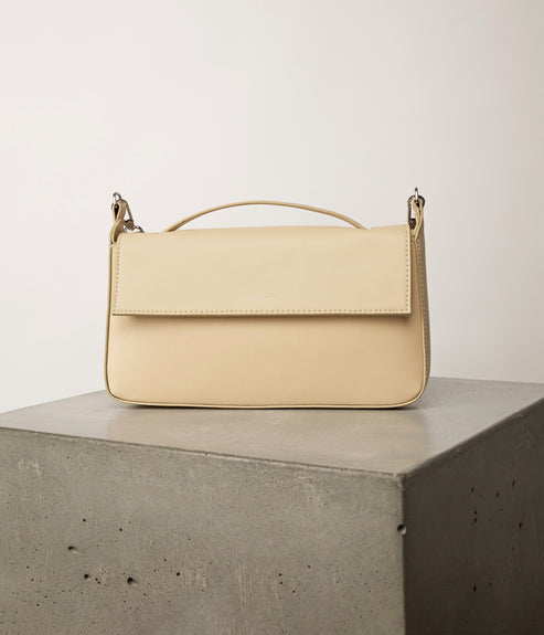 variant:: naturel -- monet uppeal naturel