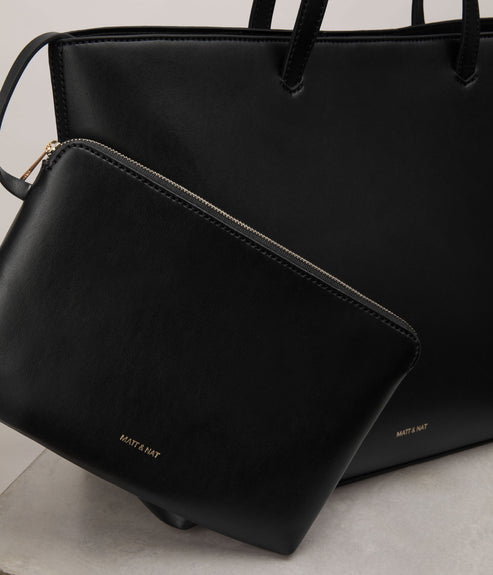 variant:: noir -- nivi uppeal noir