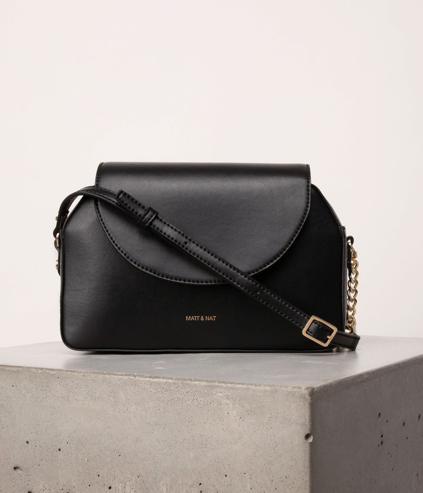 variant:: noir -- paar uppeal noir