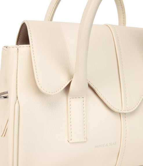 variant:: macadamia -- gabby arbor macadamia