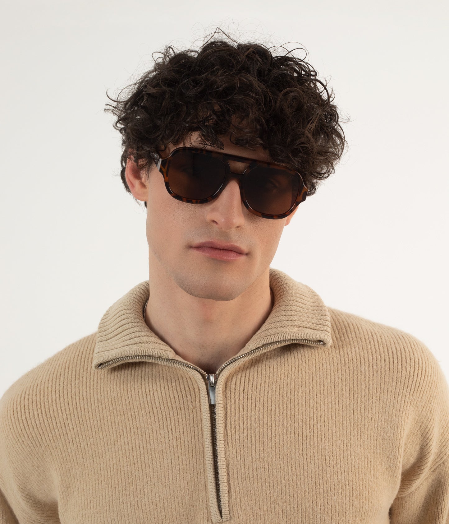 variant:: brun -- choi2 sunglasses brun
