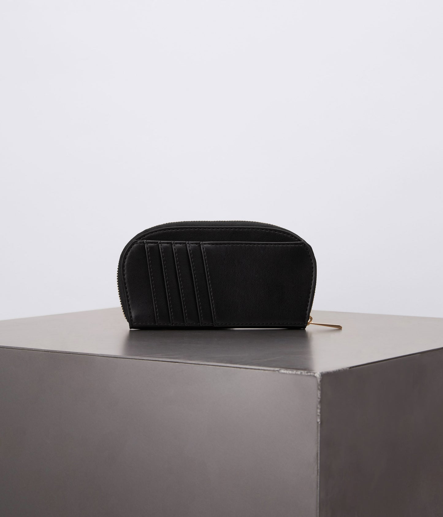 variant:: noir -- merel uppel noir