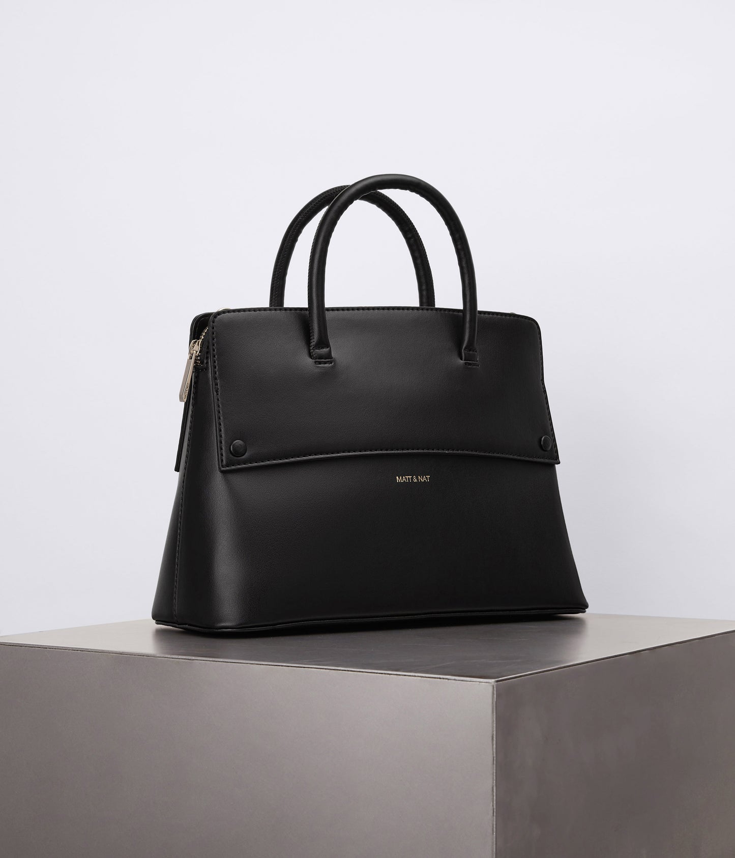 variant:: noir -- silva uppel noir