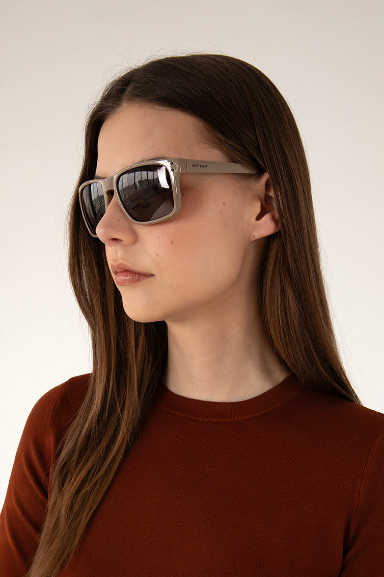 variant:: brun -- jada sunglasses brun