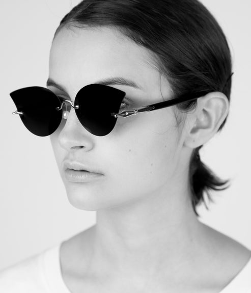 variant:: noir -- mai sunglasses noir