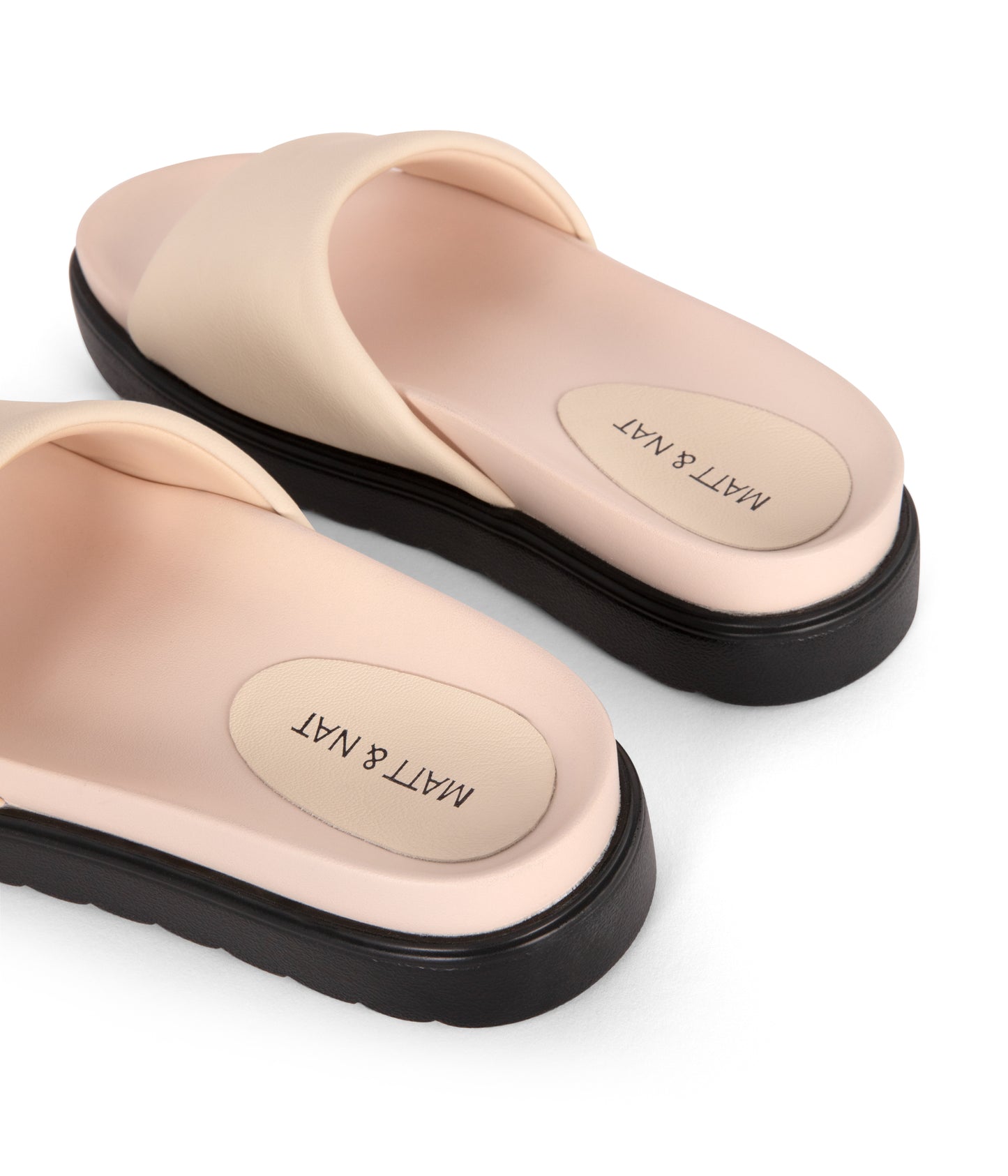 variant:: blanc casse -- toyo shoe blanc casse