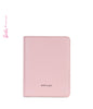 ROW Porte-passeport végétalien - BARBIE™ | Couleur : Ciel Rose - variant::ciel rose