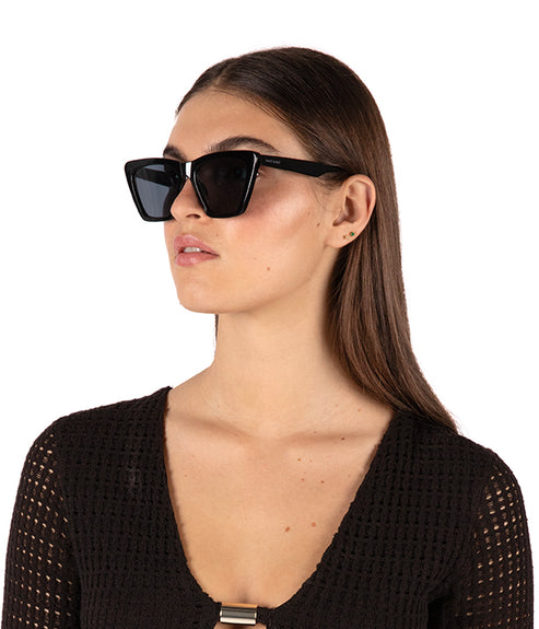 variant:: noir -- lidia sunglasses noir