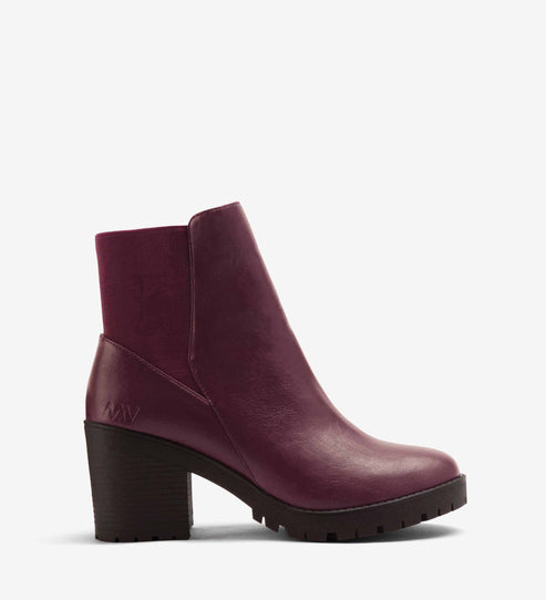 variant::cerise -- montroyal shoe cerise