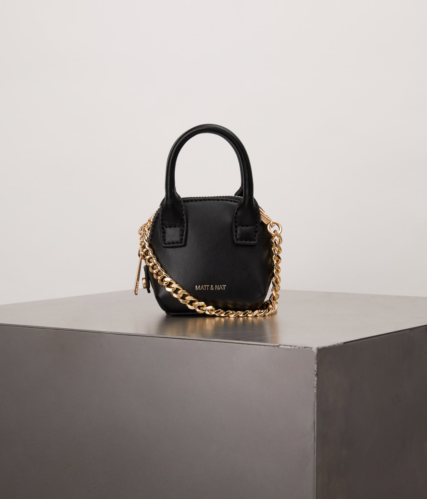 variant:: noir -- gessi pico uppeal noir