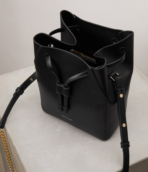 variant:: noir -- grace uppeal noir