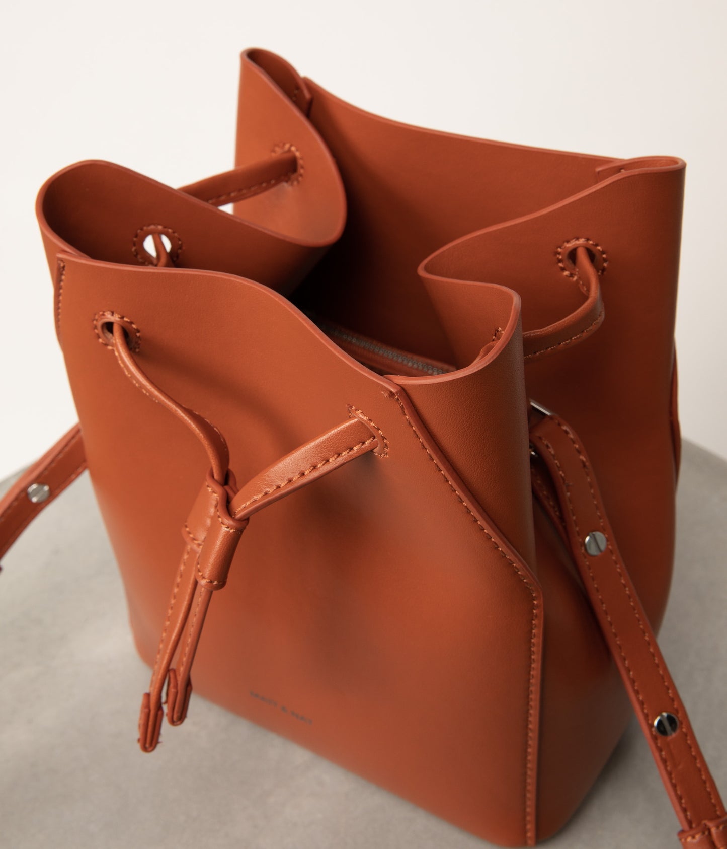 variant:: rustique -- grace uppeal rustique