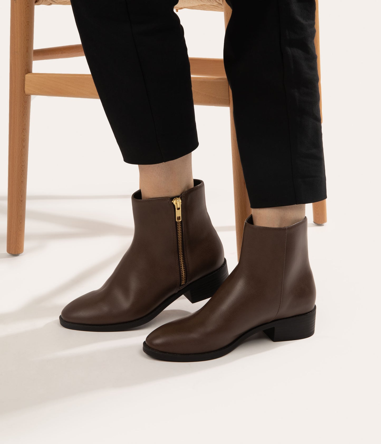 variant:: brun -- liman shoe brun