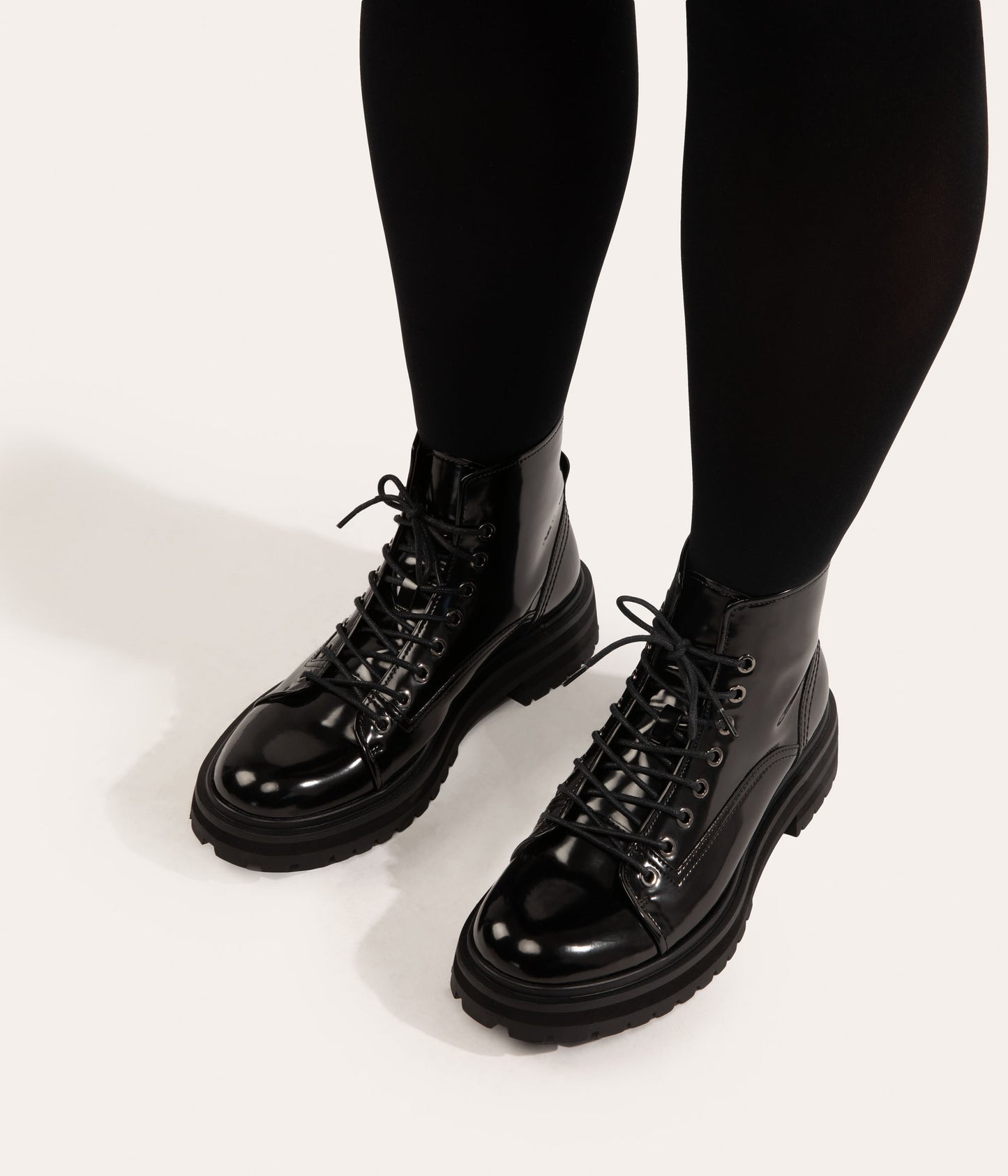 variant:: noir -- samara shoe noir