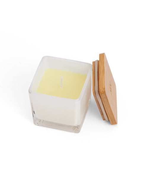 variant:: blanc -- namaste home candle blanc