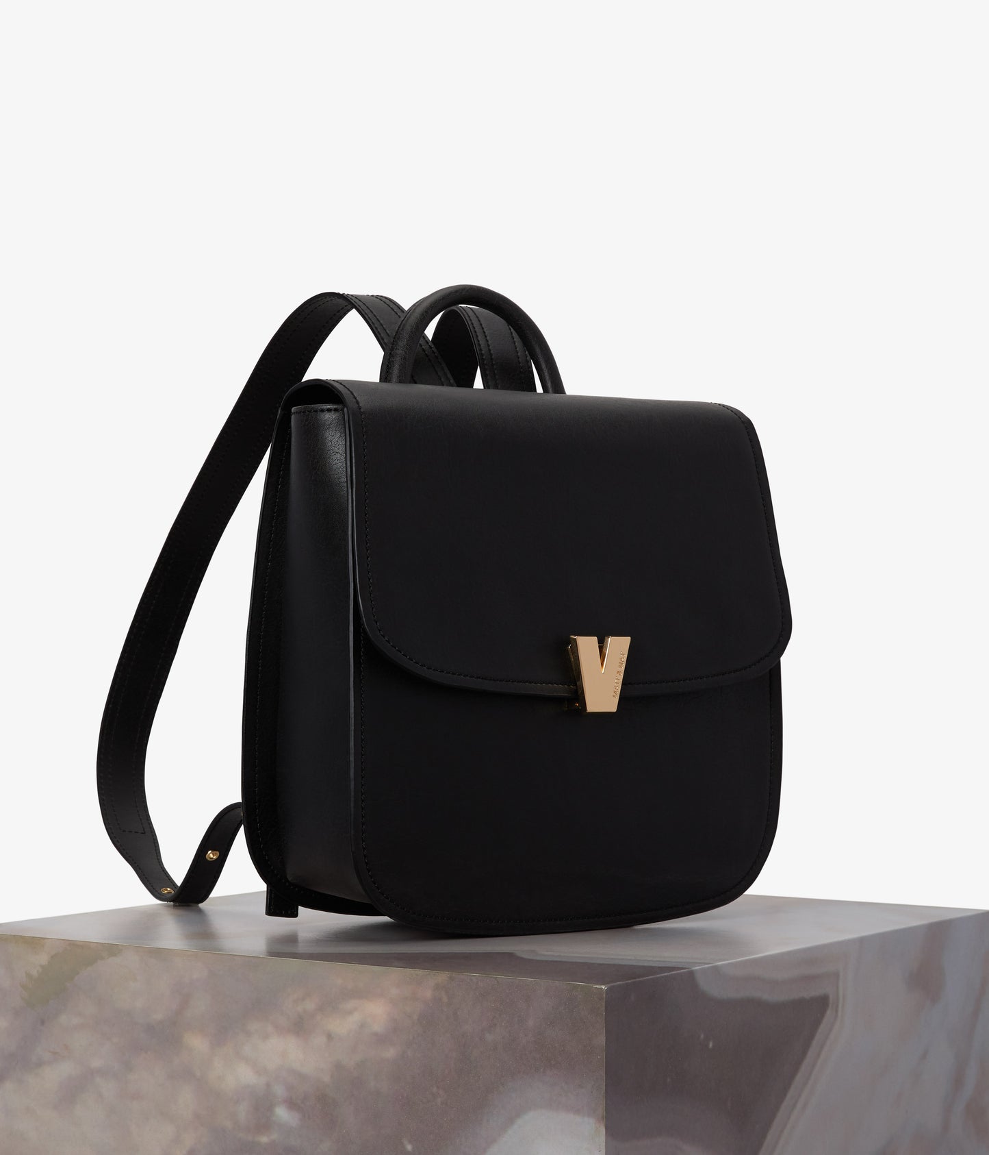 variant:: noir -- brooke vintage noir