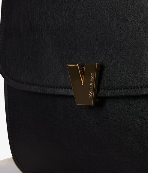 variant:: noir -- brooke vintage noir