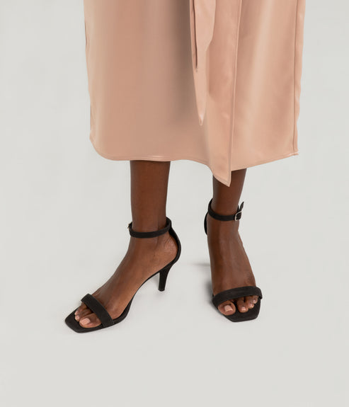 variant::noir -- viola shoe noir