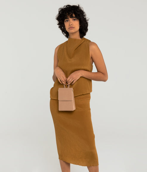 variant:: brise -- thessa vintage brise