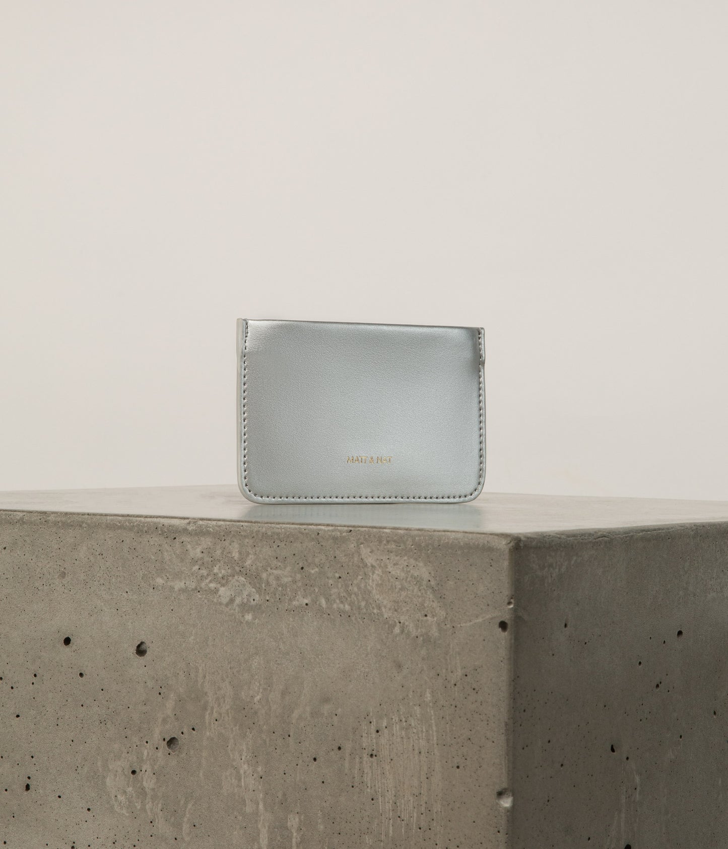 variant:: argent -- lele uppeal argent