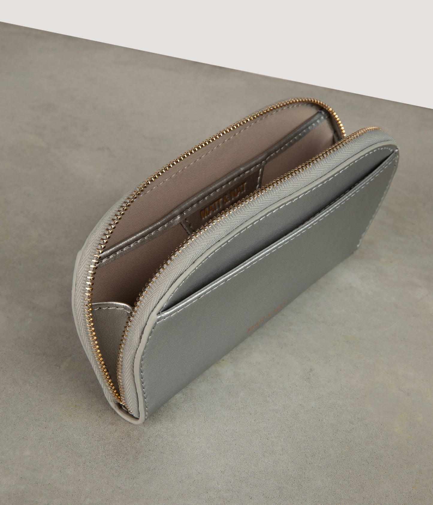 variant:: argent -- merel uppeal argent