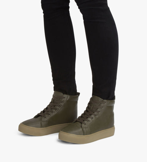 variant::olive -- peel shoe olive