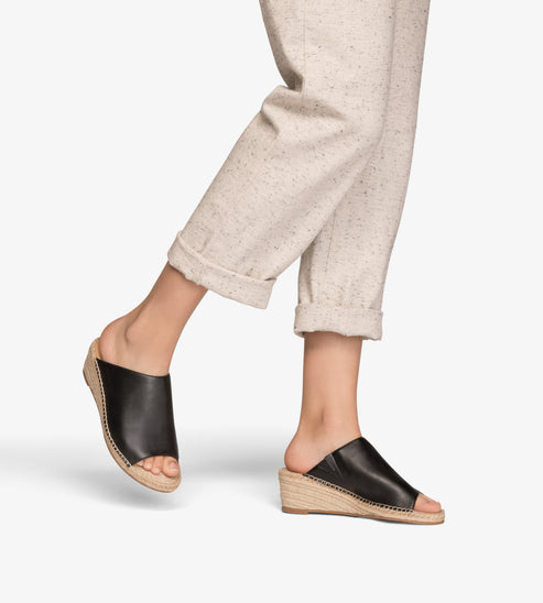 variant::noir -- aloe shoe noir