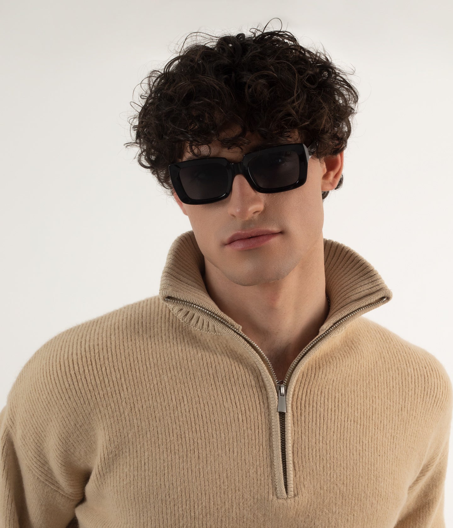 variant:: noir -- cera2 sunglasses noir