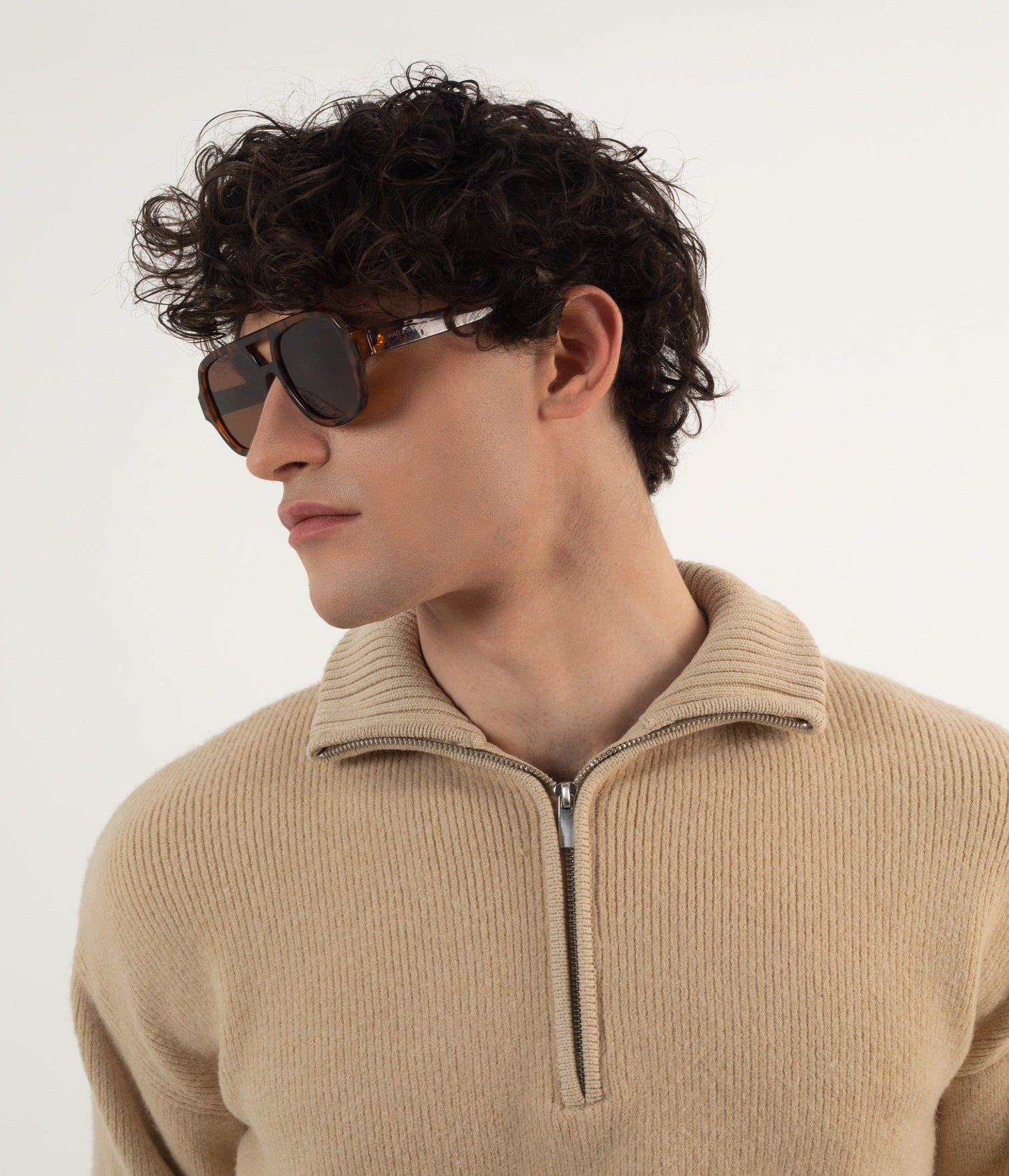 variant:: brun -- choi2 sunglasses brun