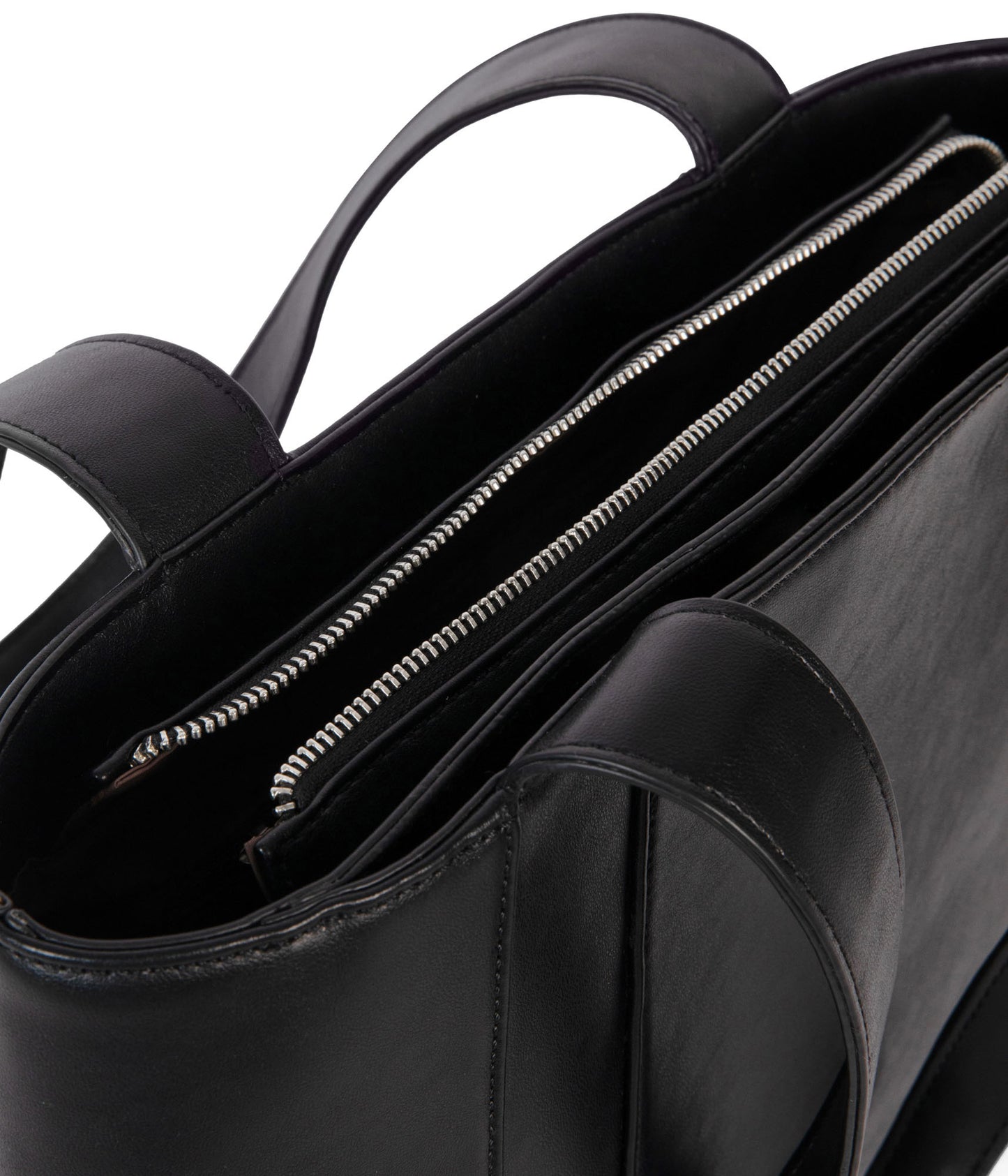 variant:: noir -- garni forum noir