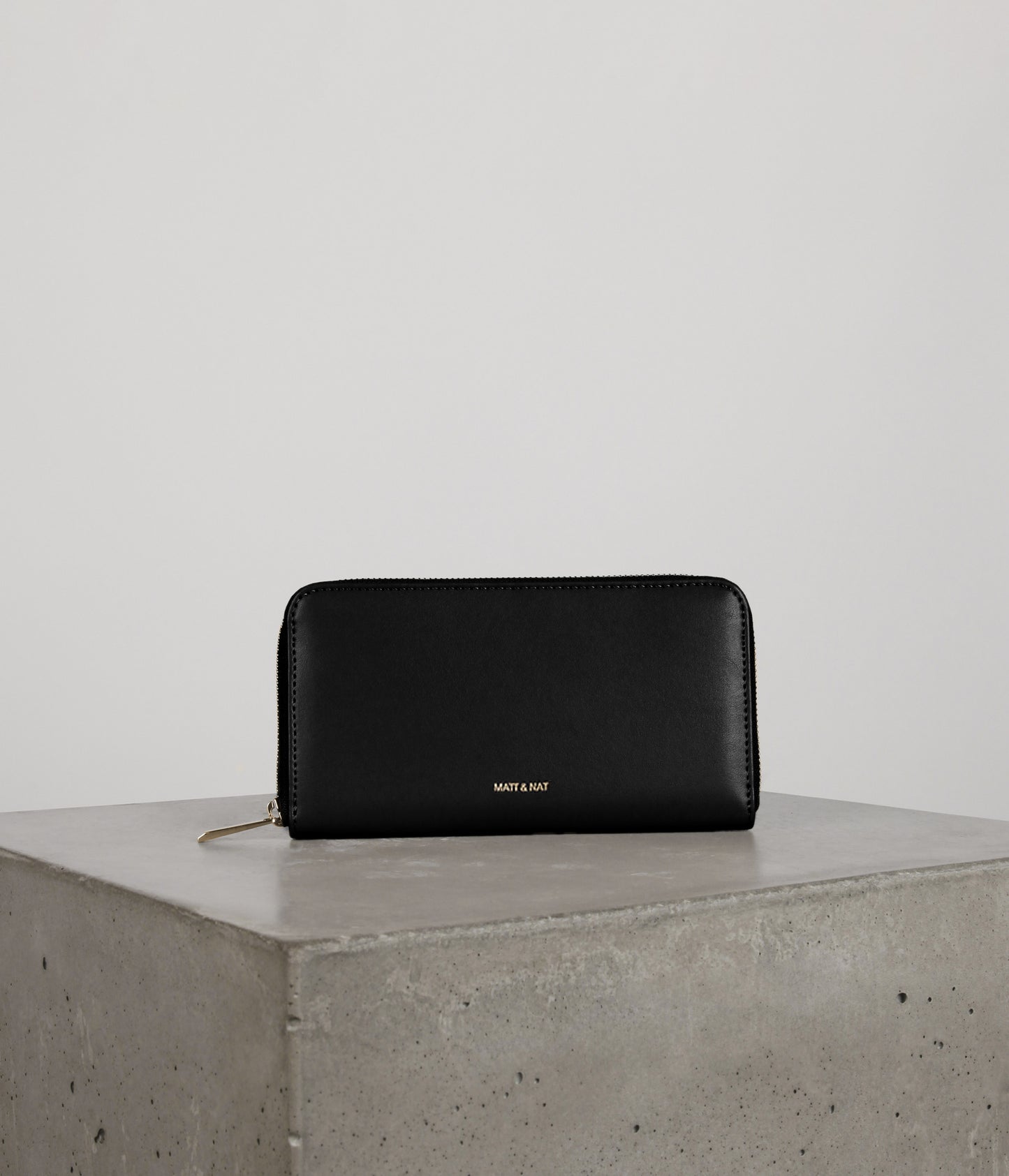 variant:: noir -- leici uppeal noir