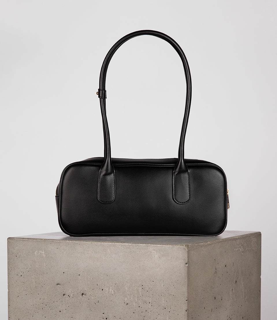 variant:: noir -- juliet uppel noir