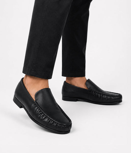 variant:: noir -- ezri shoe noir