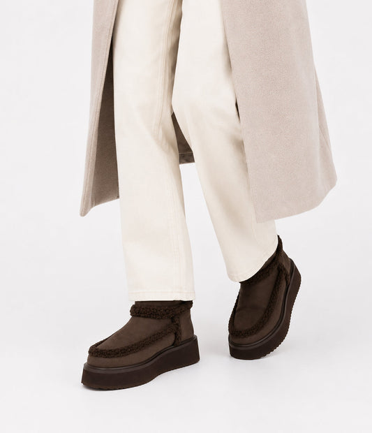 variant:: noir -- ummi shoe noir