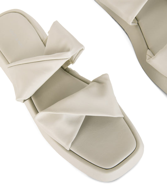 variant:: blanc casse -- aiko shoe blanc casse