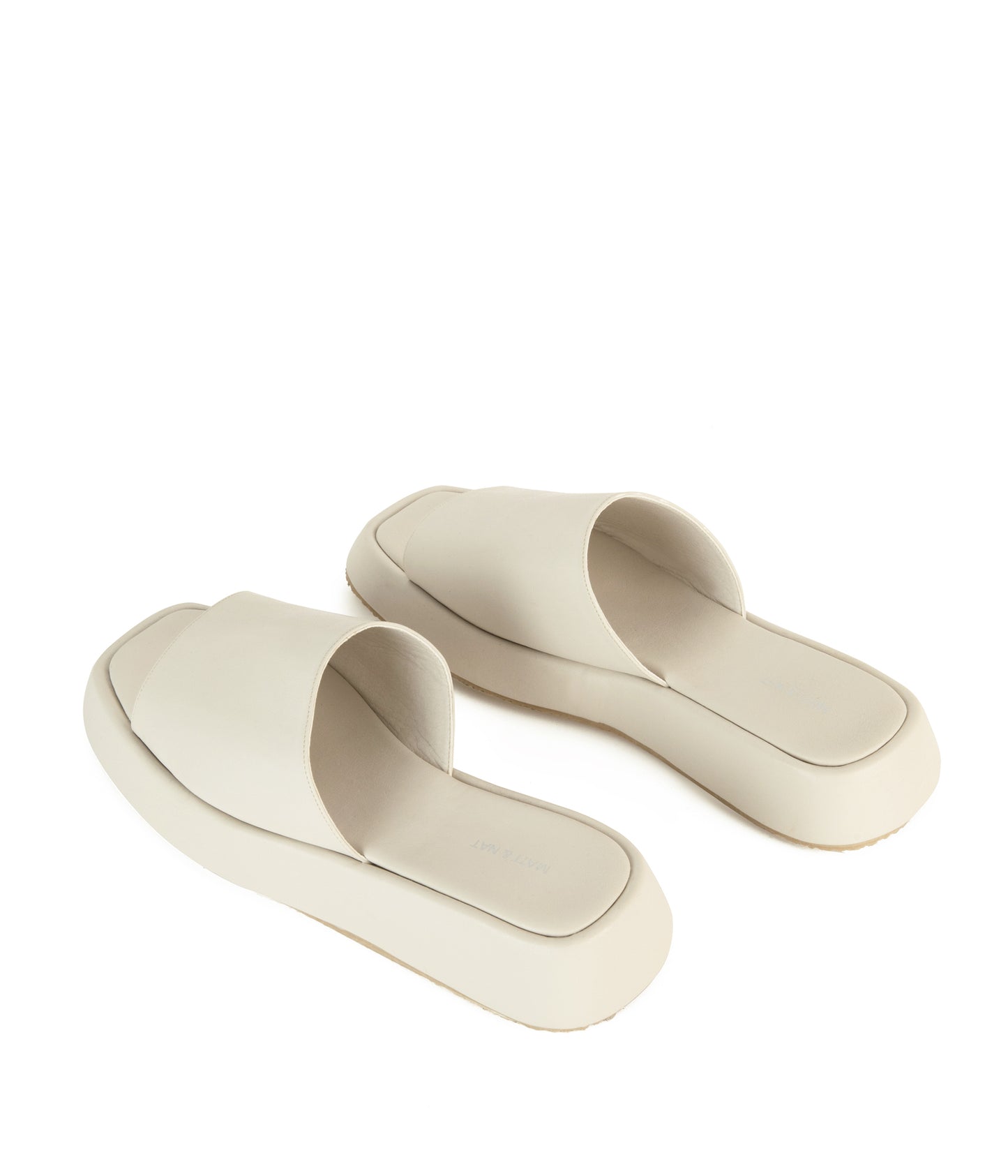 variant:: blanc casse -- paula shoe blanc casse