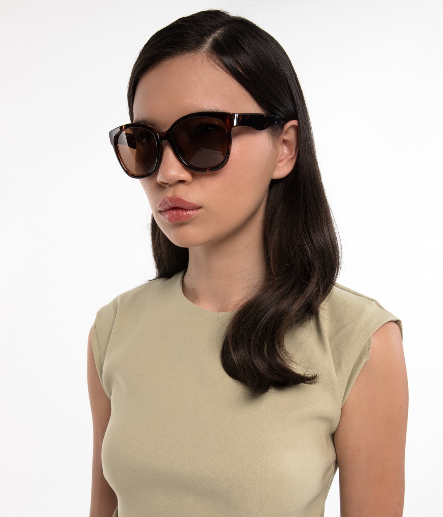 variant:: brun -- clea sunglasses brun