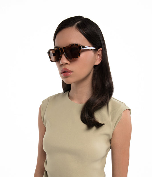 variant:: vfumee -- rylee sunglasses vfumee