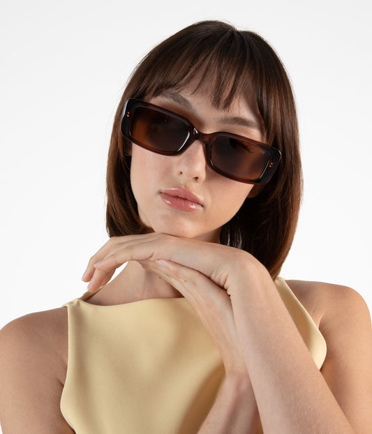 variant:: chbrun -- meeka sunglasses chbrun