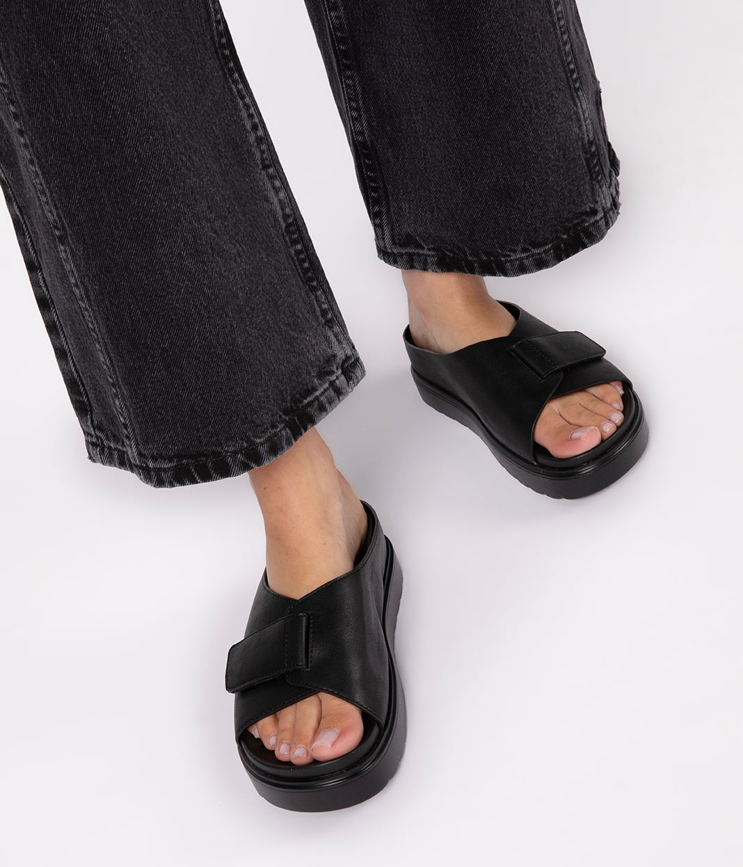 variant:: noir -- idah shoe noir