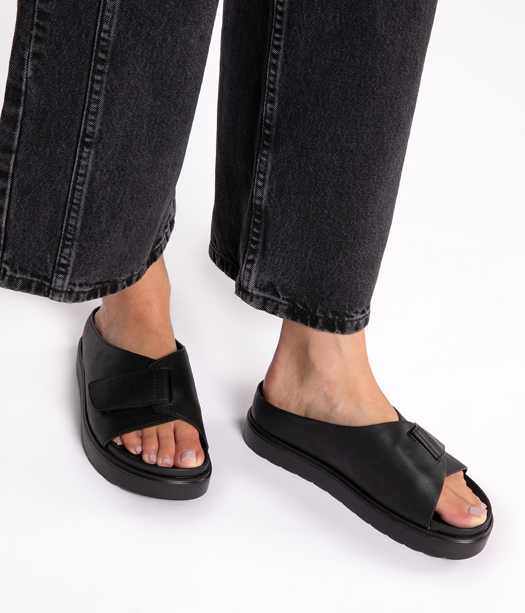 variant:: noir -- idah shoe noir