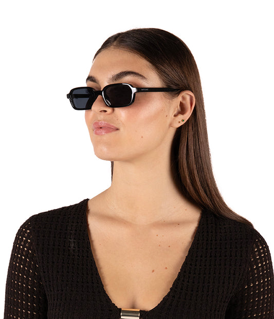 variant:: noir -- mendi sunglasses noir