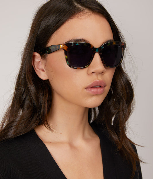 variant:: noir -- vivie sunglasses noir