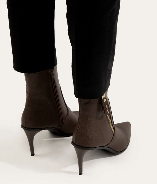 variant:: noir -- alaia shoe noir
