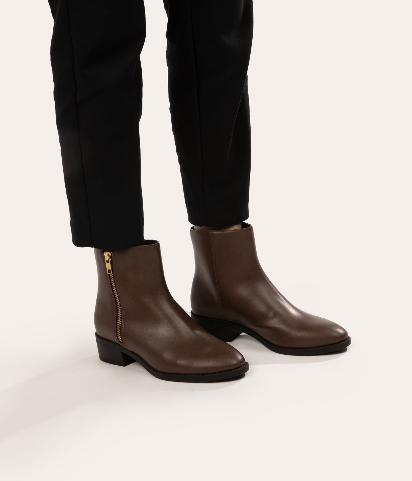 variant:: brun -- liman shoe brun