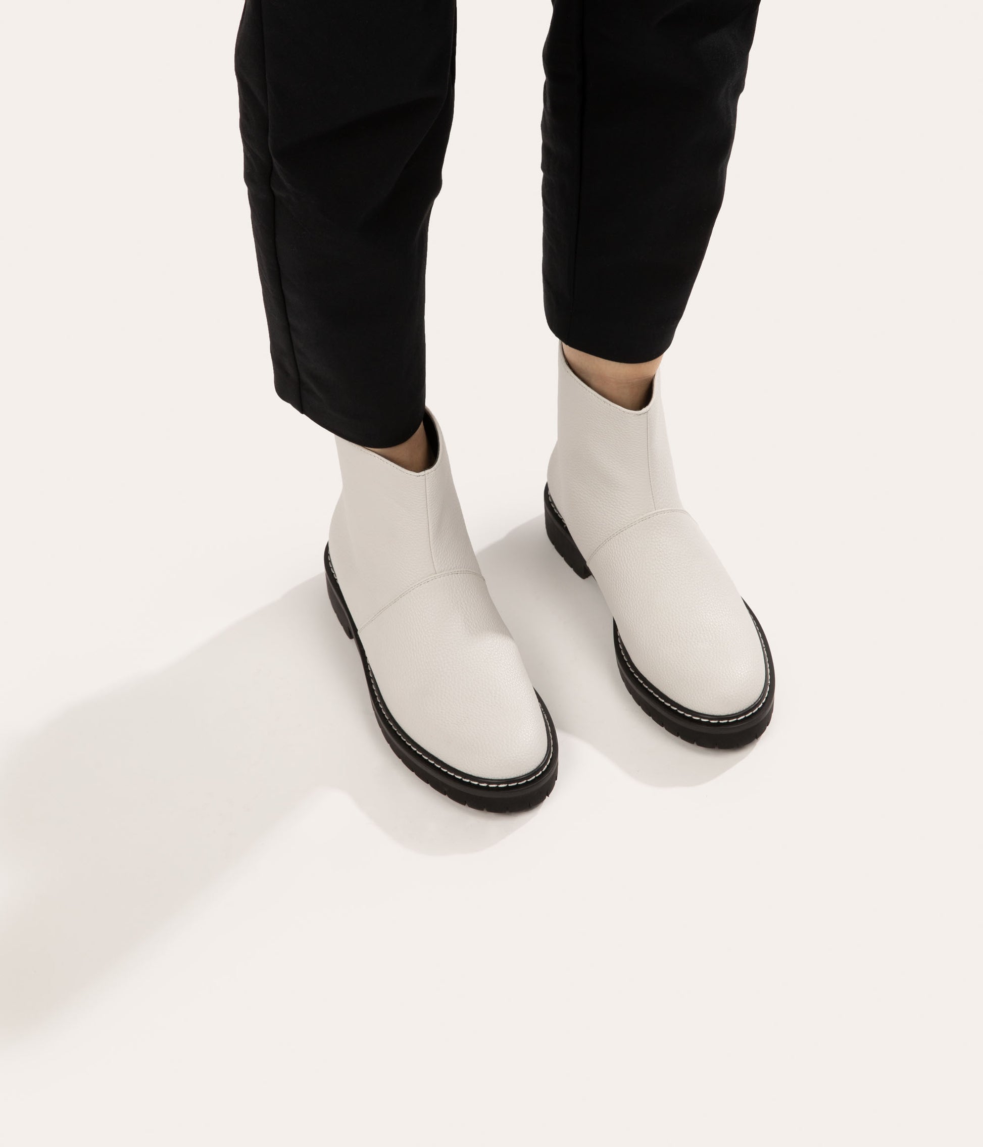 variant:: blanc -- mirra shoe blanc